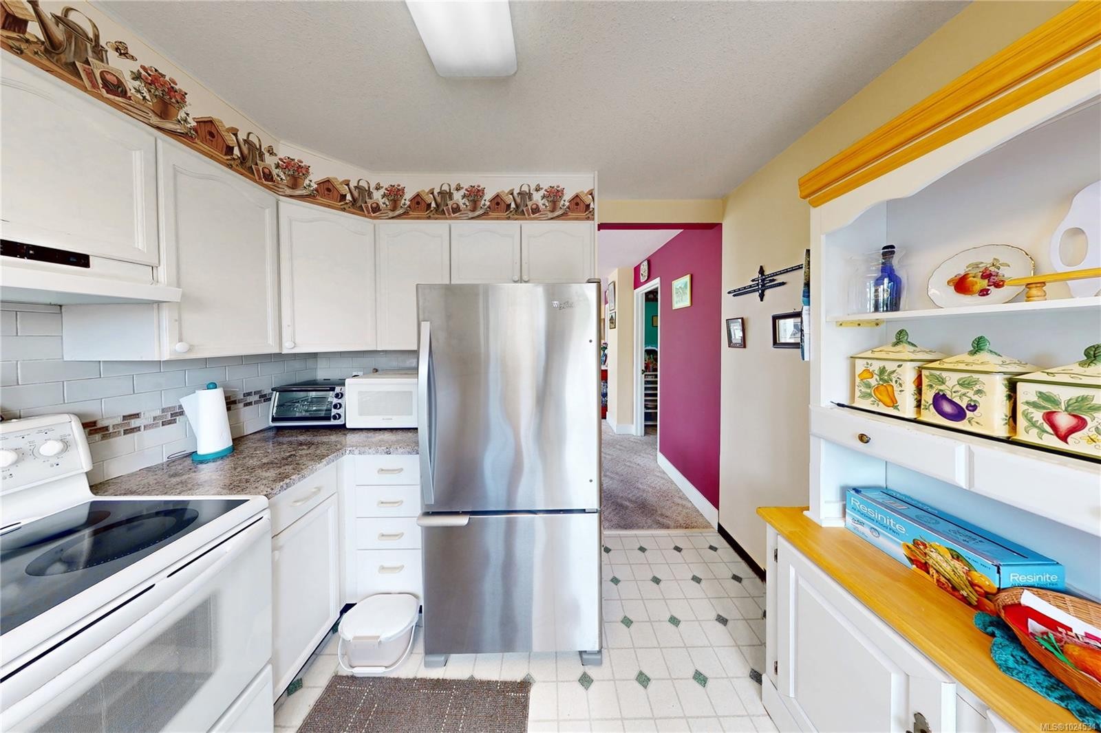 202-220 Townsite Rd, Nanaimo, BC - Indoor Photo Showing Kitchen