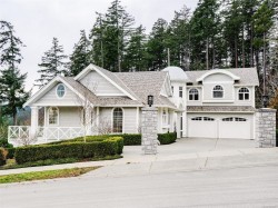 446 Pelican Dr Colwood, BC V9C 0A4