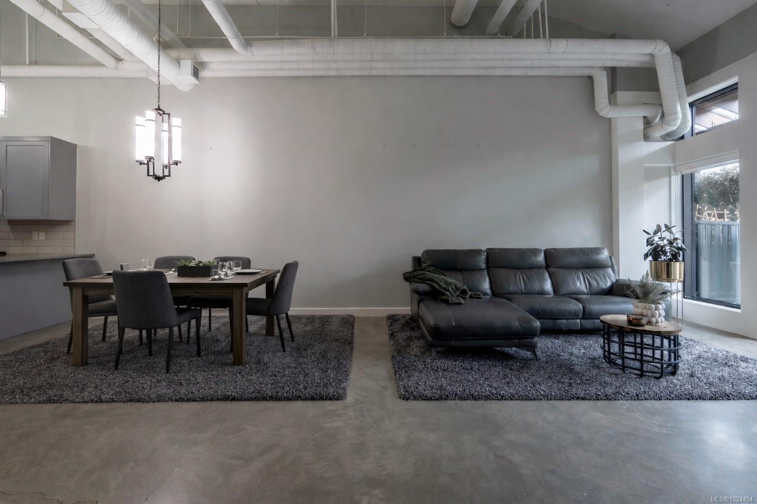 108-2049 Country Club Way, Langford, BC - Indoor