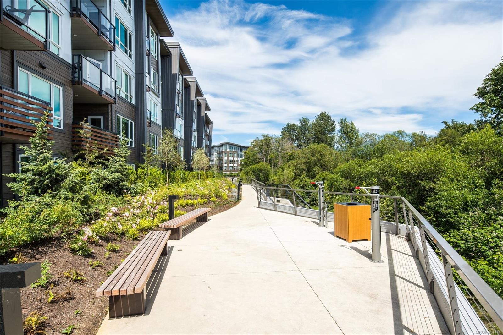 530-920 Reunion Ave, Langford, BC - Outdoor