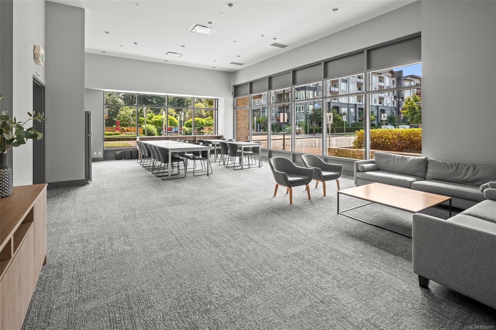 530-920 Reunion Ave, Langford, BC - Indoor