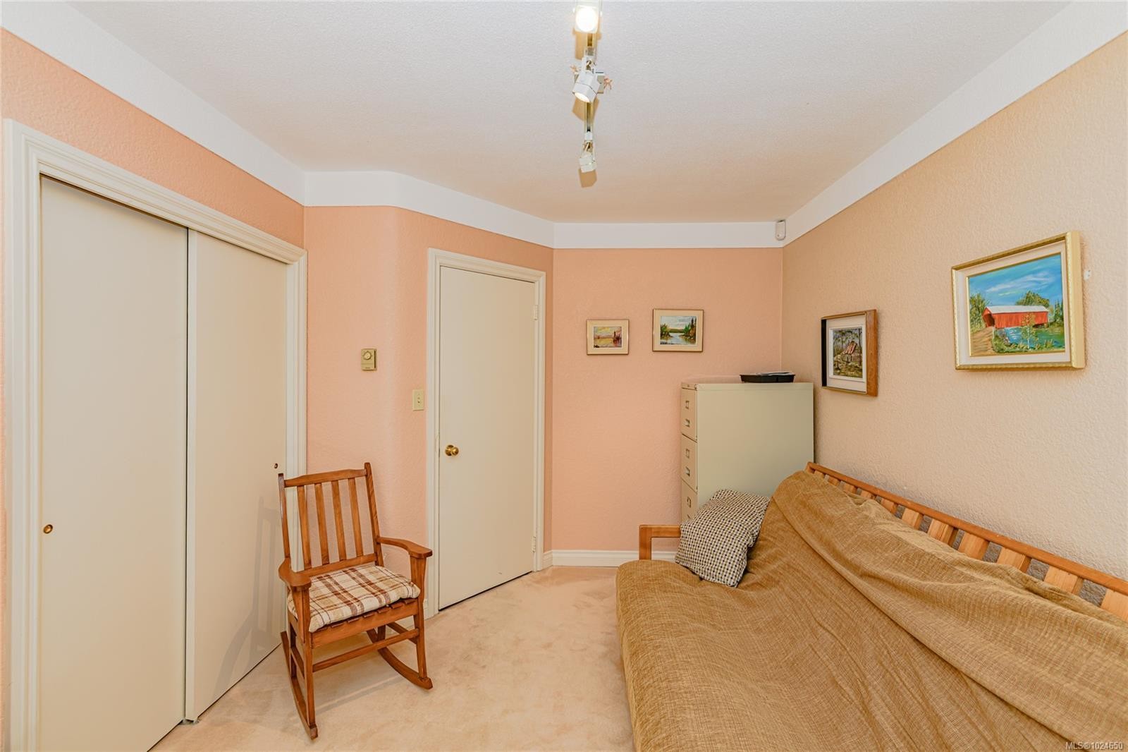 4727 Treetop Hts, Saanich, BC