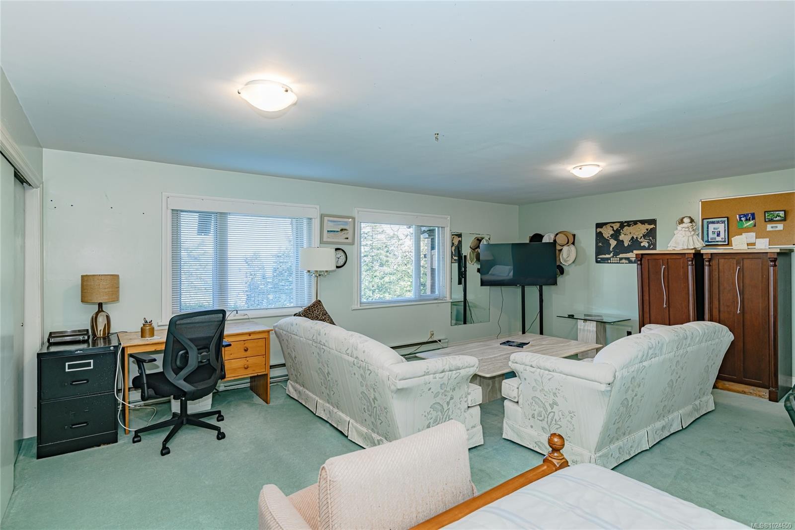 4727 Treetop Hts, Saanich, BC