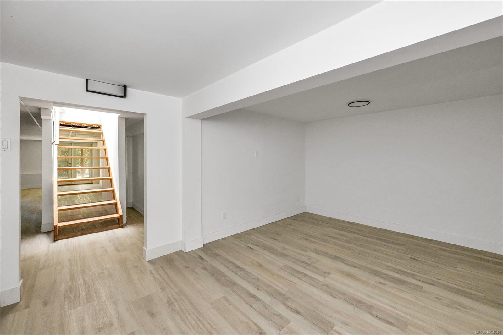 160 Cowichan Lake Rd, Lake Cowichan, BC