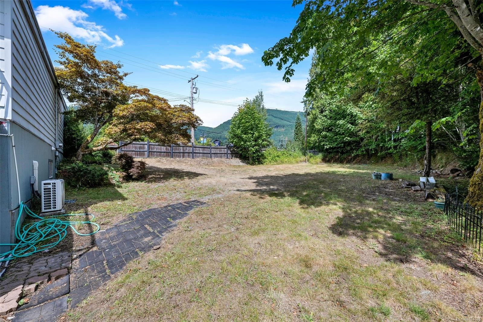 160 Cowichan Lake Rd, Lake Cowichan, BC