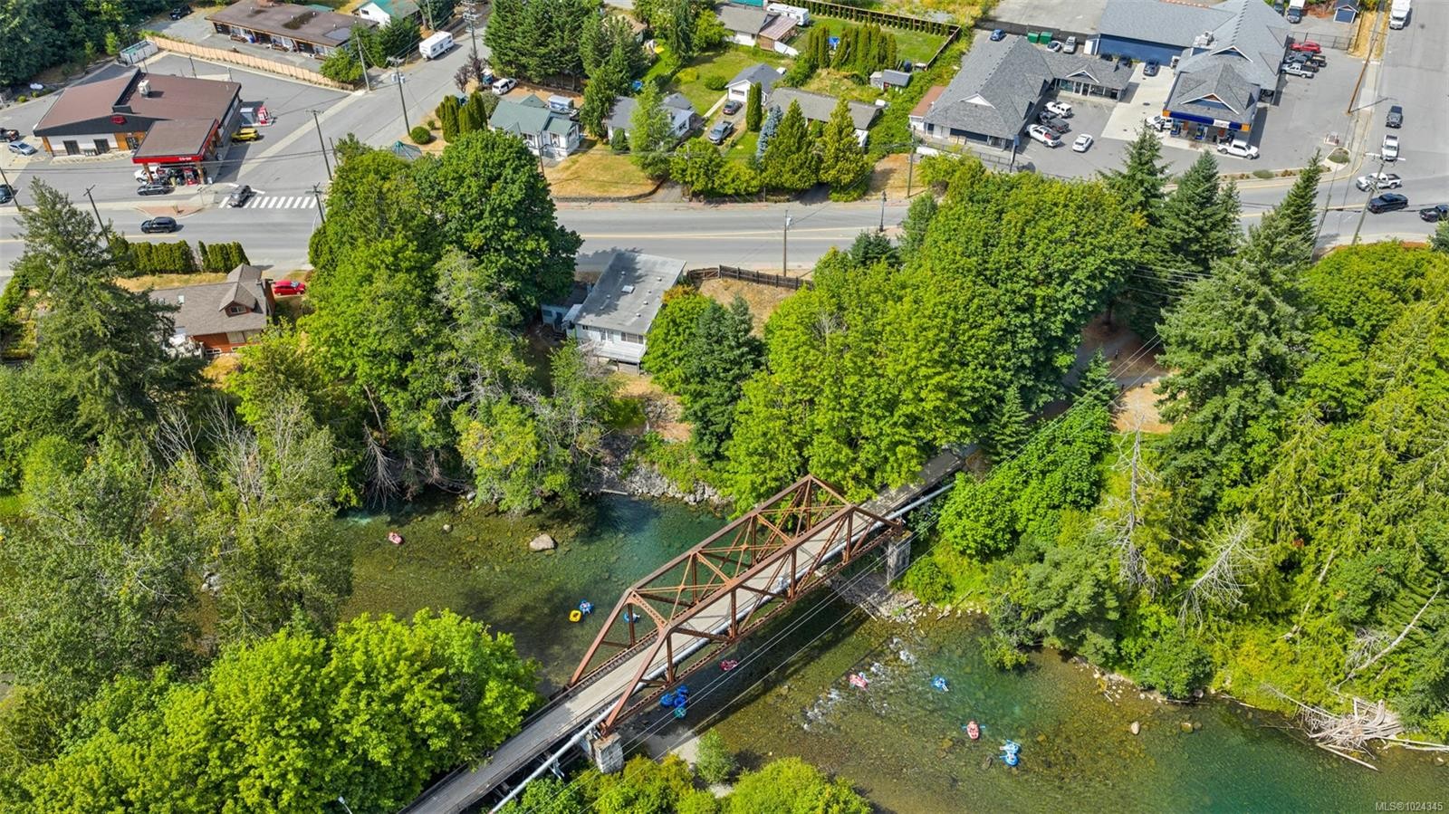 160 Cowichan Lake Rd, Lake Cowichan, BC