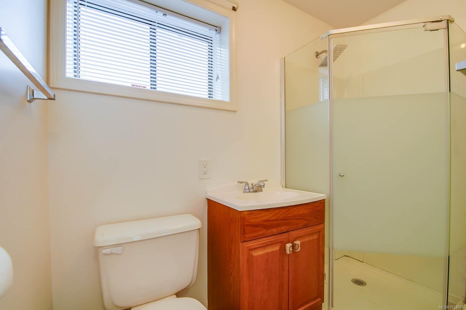 2588 11Th Ave, Port Alberni, BC