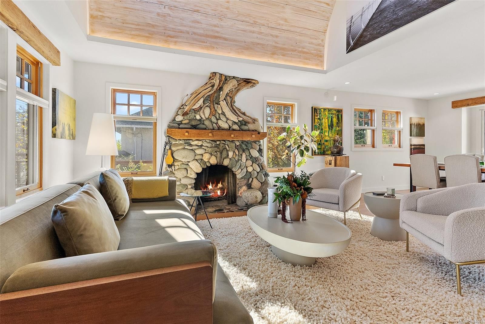 614 Monterey Ave, Oak Bay, BC