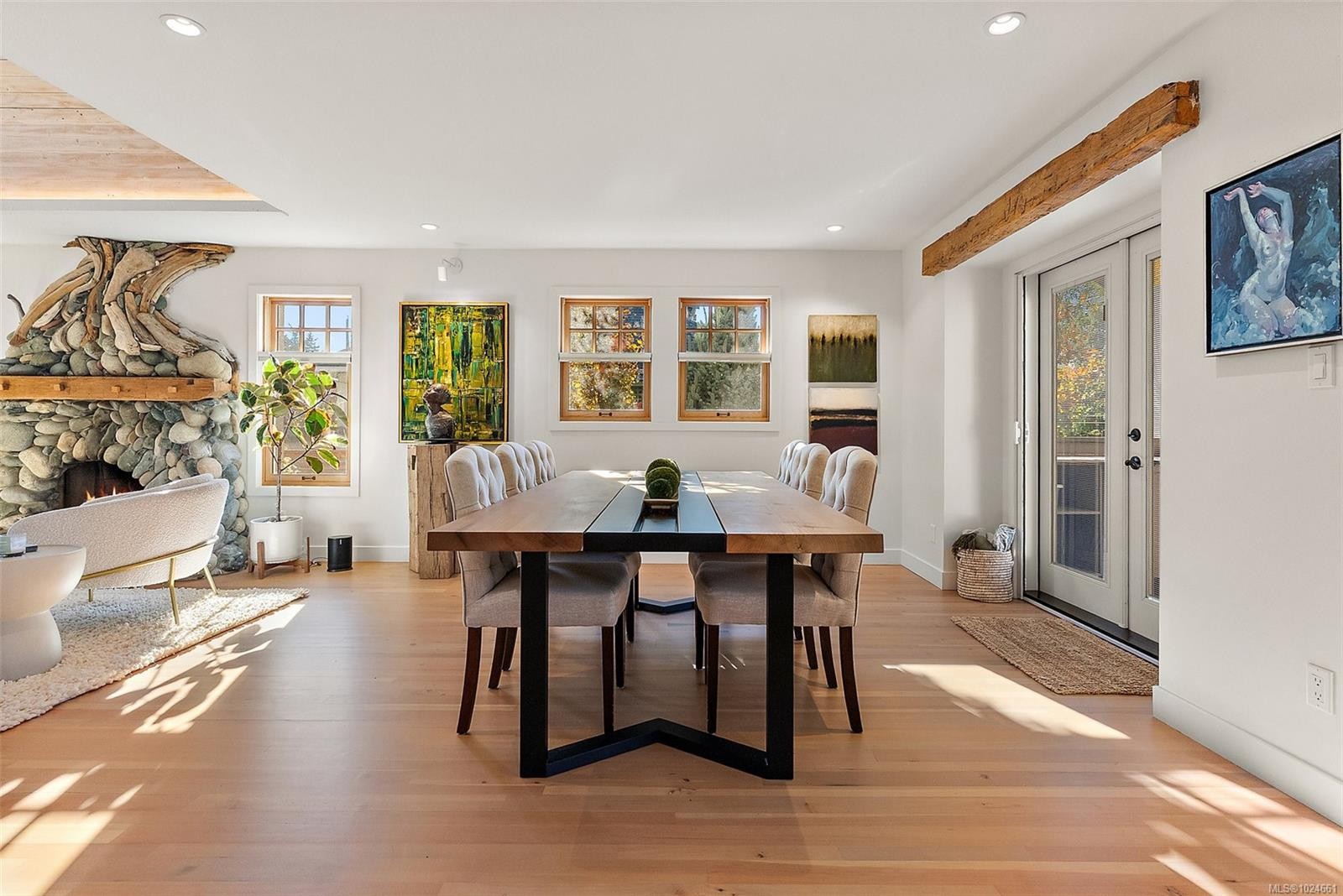 614 Monterey Ave, Oak Bay, BC