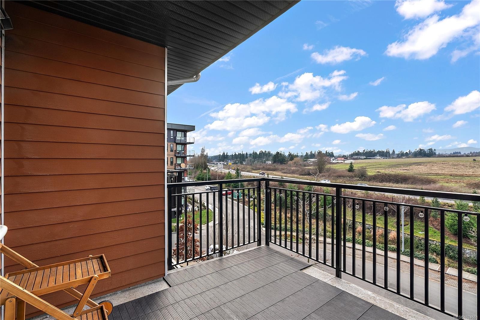 402-2500 Hackett Cres, Central Saanich, BC - Outdoor With Exterior