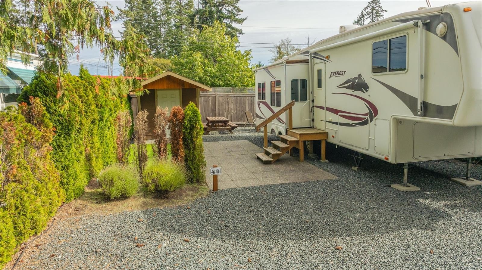 44-6050 Island Hwy, Qualicum Beach, BC