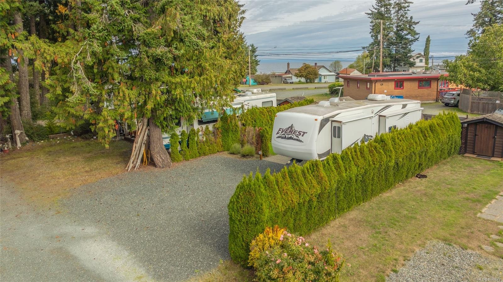 44-6050 Island Hwy, Qualicum Beach, BC