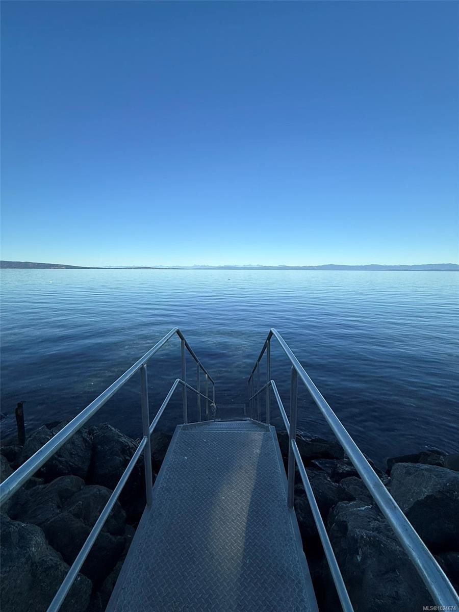 44-6050 Island Hwy, Qualicum Beach, BC