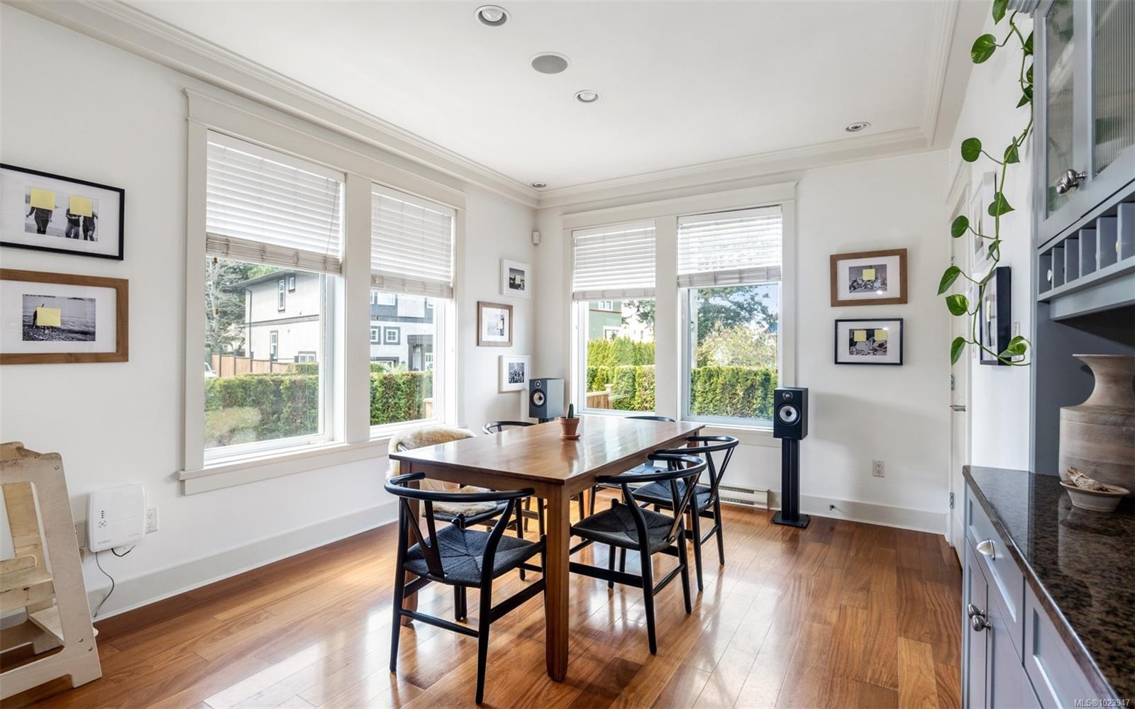 590 Simcoe St, Victoria, BC - Indoor Photo Showing Dining Room