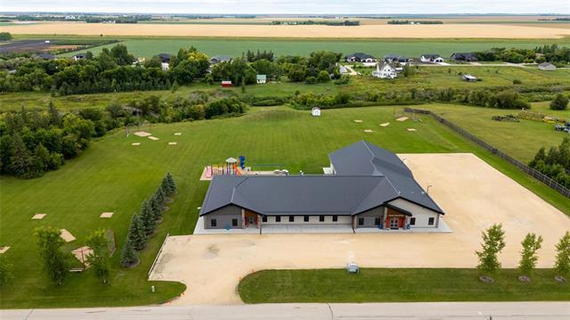28 Spark St, Rosenort, MB