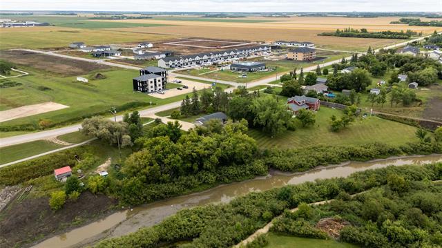 28 Spark St, Rosenort, MB