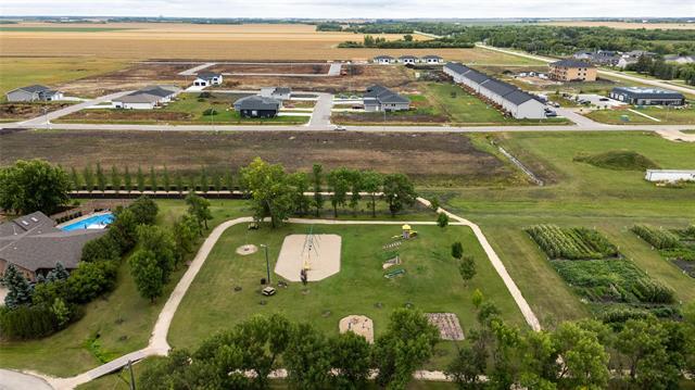 28 Spark St, Rosenort, MB