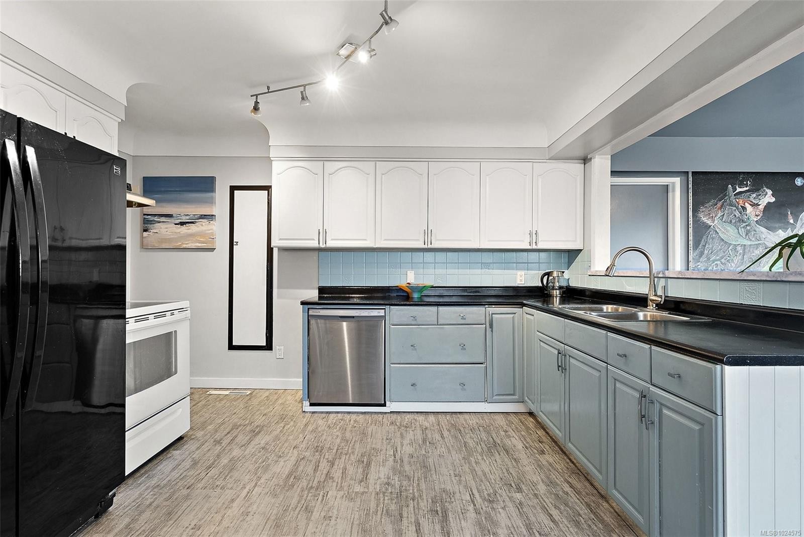 259 Crease Ave, Saanich, BC