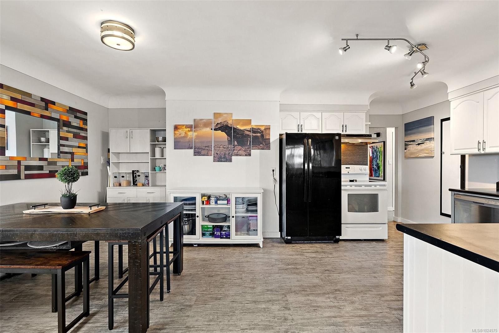 259 Crease Ave, Saanich, BC