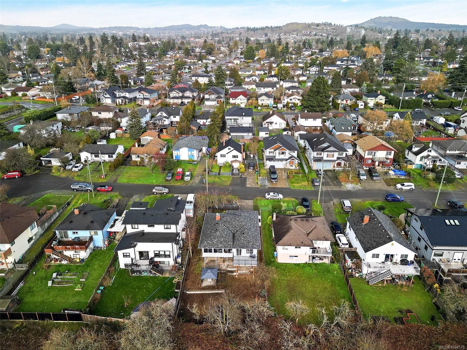 259 Crease Ave, Saanich, BC