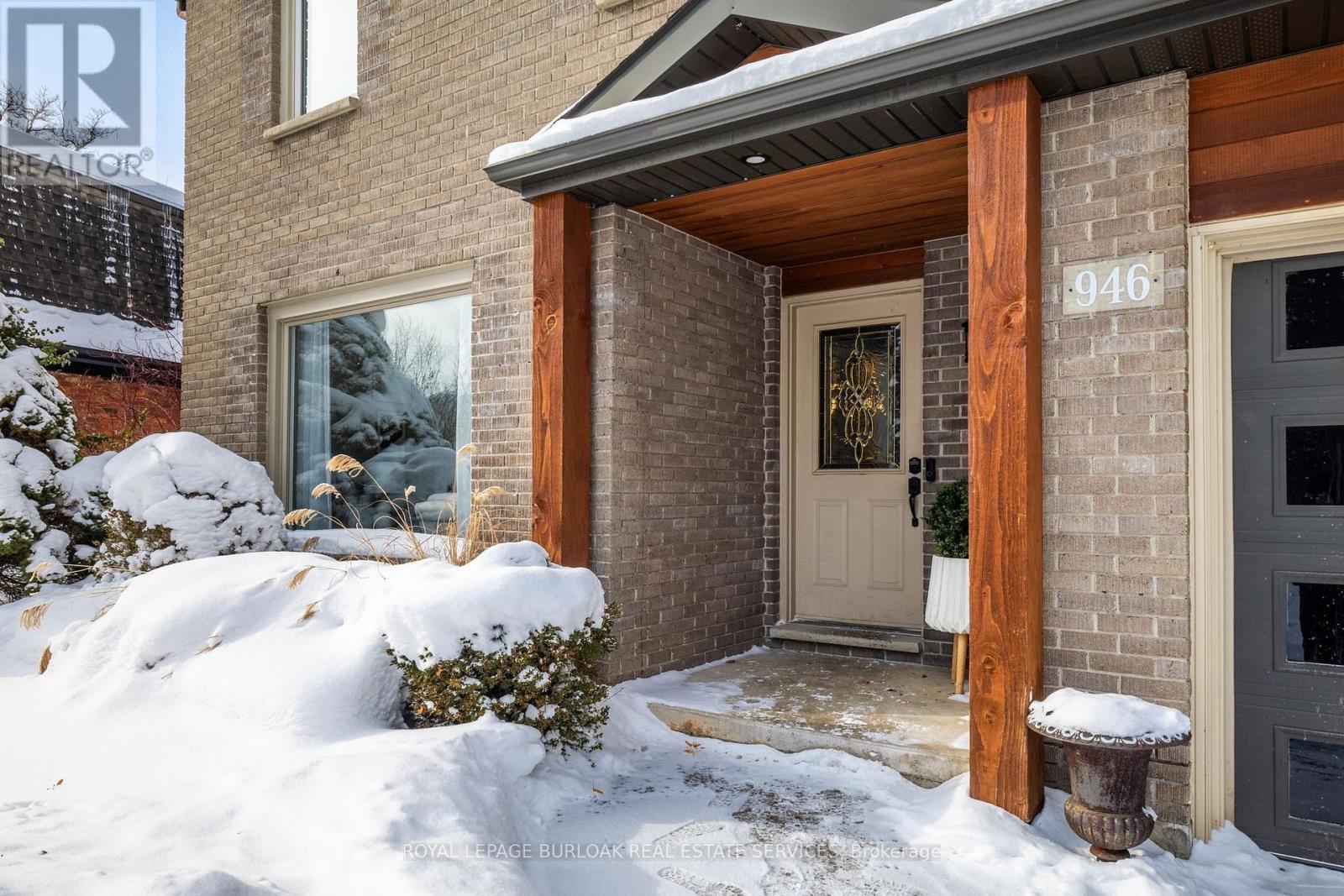 946 Nora Drive, Burlington, ON - Outdoor With Exterior