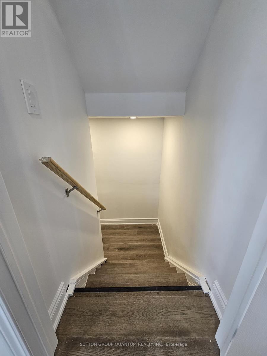 2084 Hunt Crescent, Burlington, ON - Indoor Photo Showing Other Room