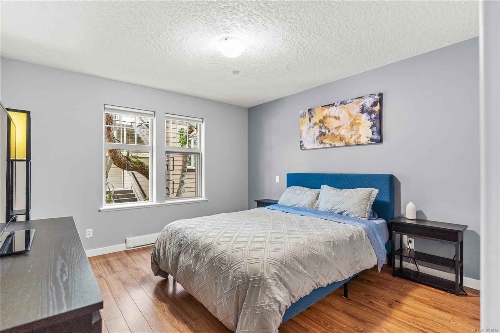 201-908 Brock Ave, Langford, BC - Indoor Photo Showing Bedroom