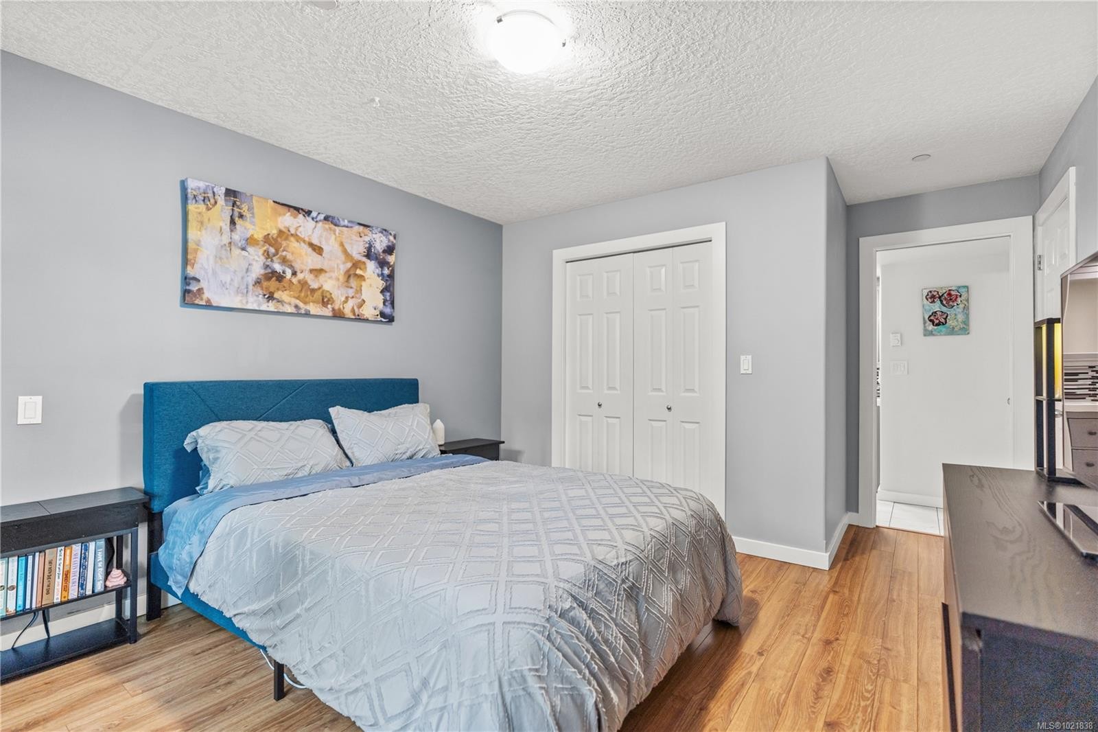 201-908 Brock Ave, Langford, BC - Indoor Photo Showing Bedroom