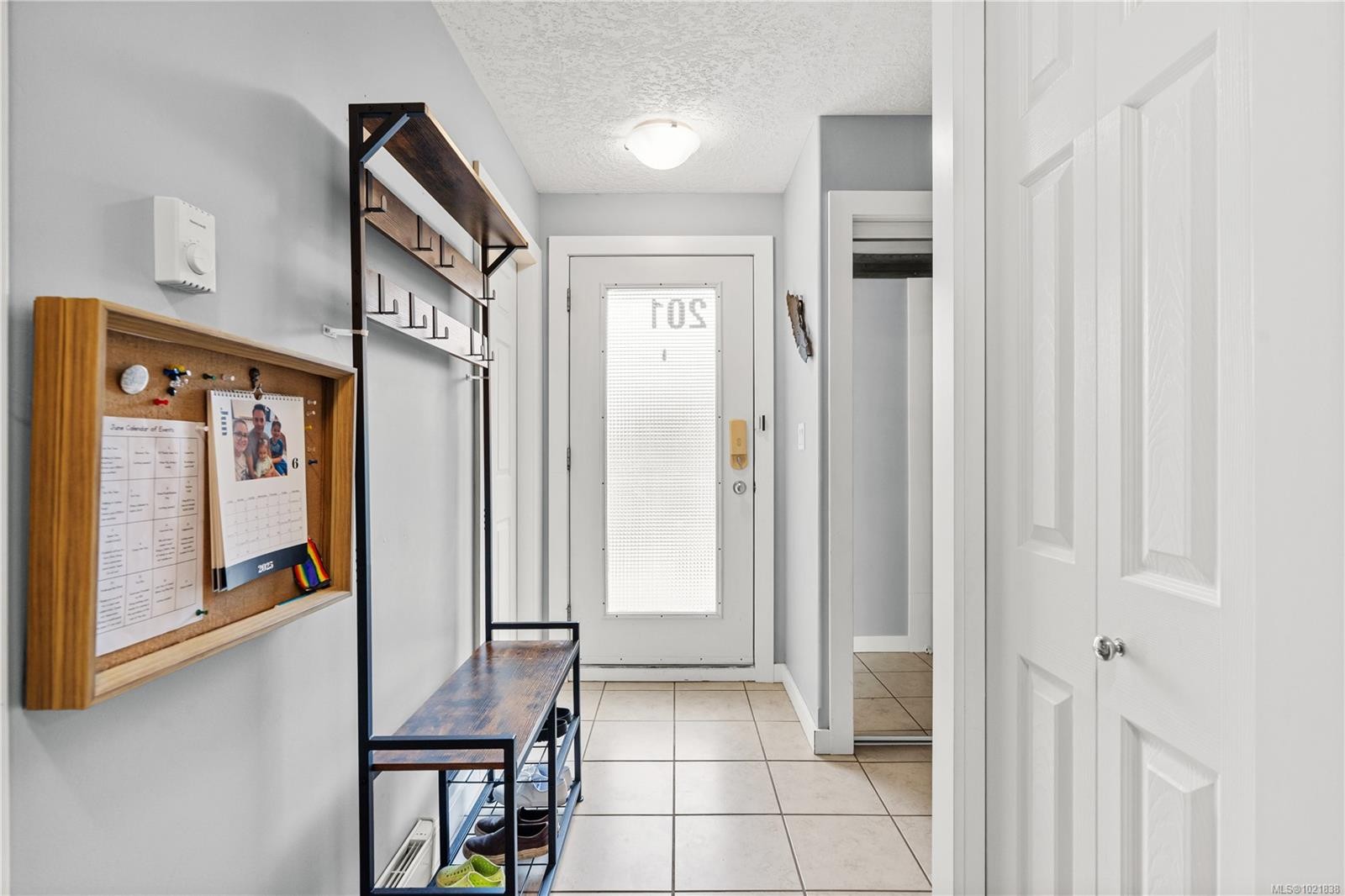 201-908 Brock Ave, Langford, BC - Indoor Photo Showing Other Room