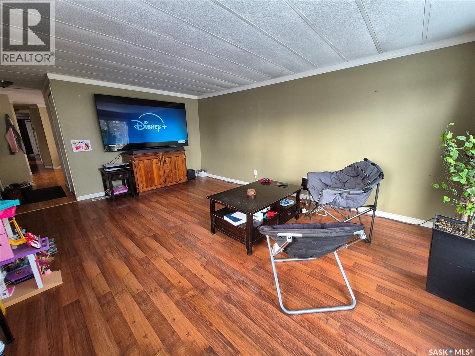 129 17Th Street Ne, Weyburn, SK