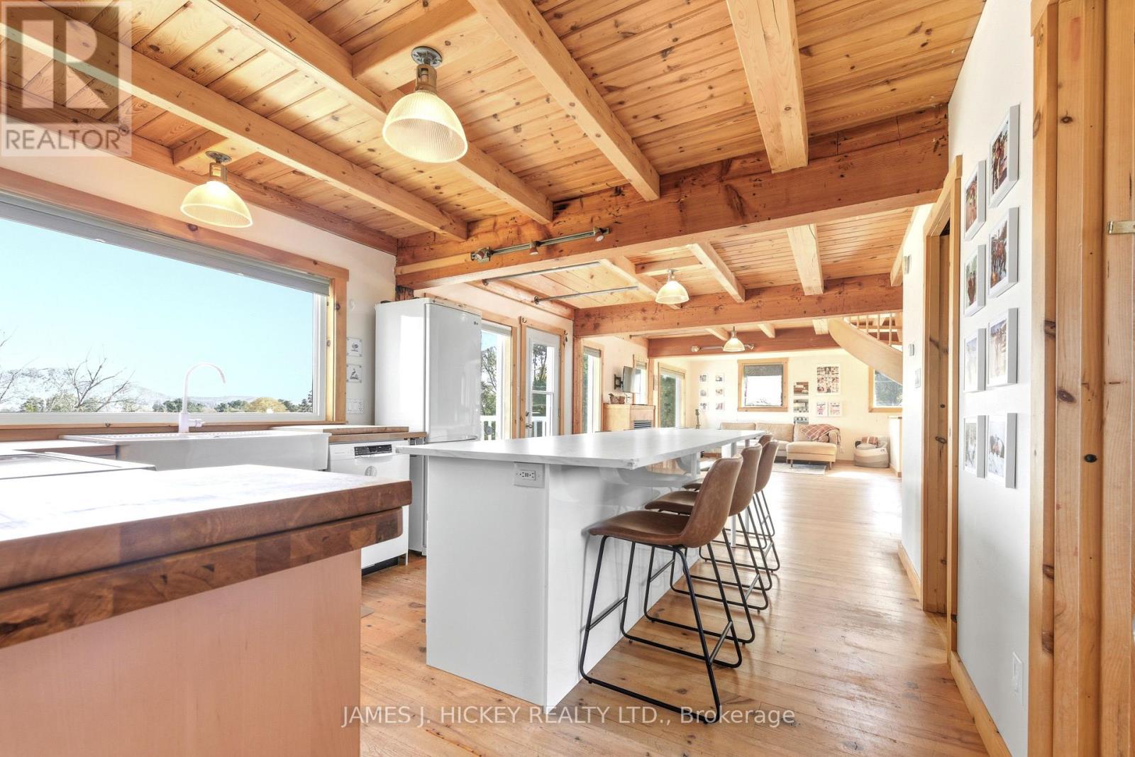 120 Deep River Road, Deep River, ON