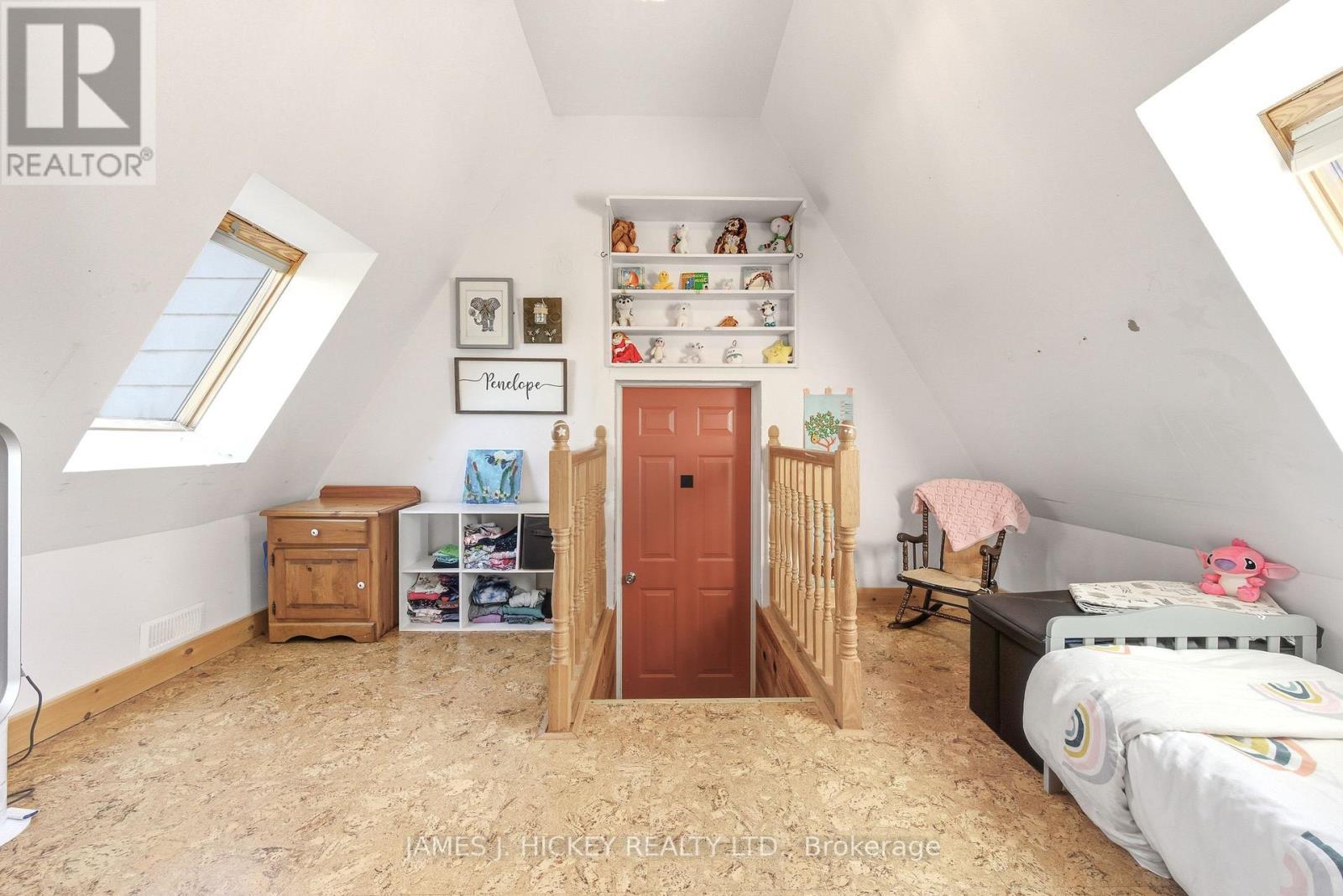 120 Deep River Road, Deep River, ON