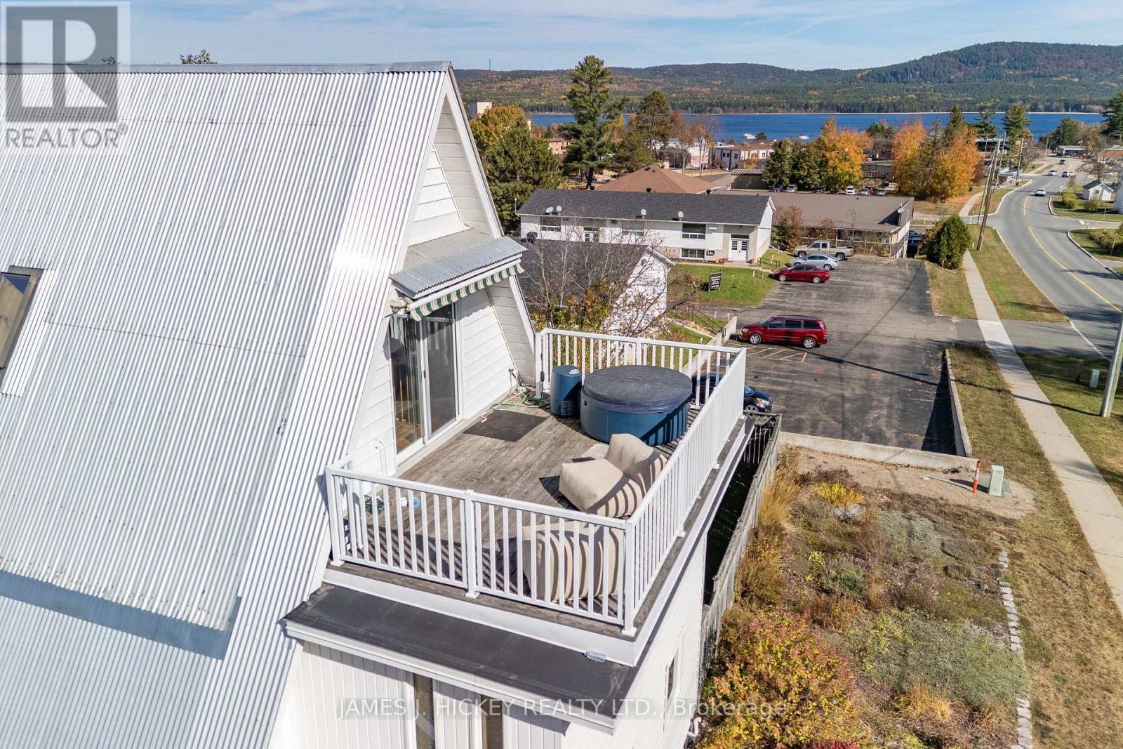 120 Deep River Road, Deep River, ON