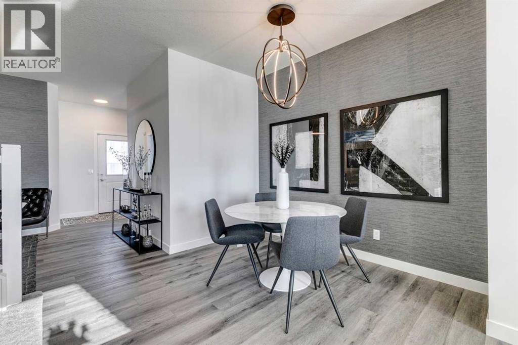 499 Lawthorn Way Se, Airdrie, AB - Indoor Photo Showing Dining Room