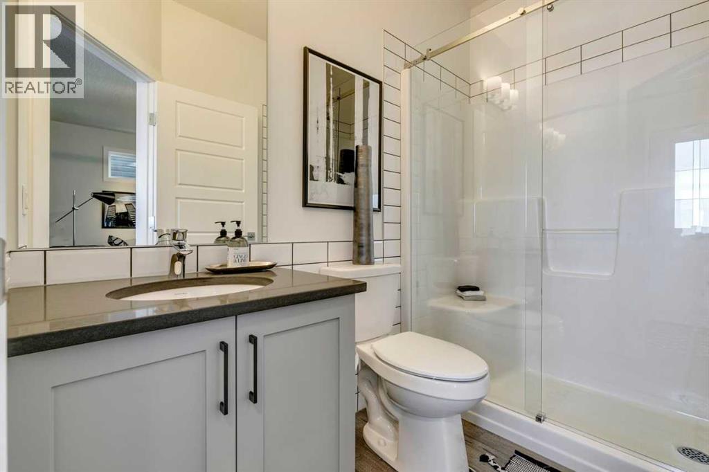 499 Lawthorn Way Se, Airdrie, AB - Indoor Photo Showing Bathroom