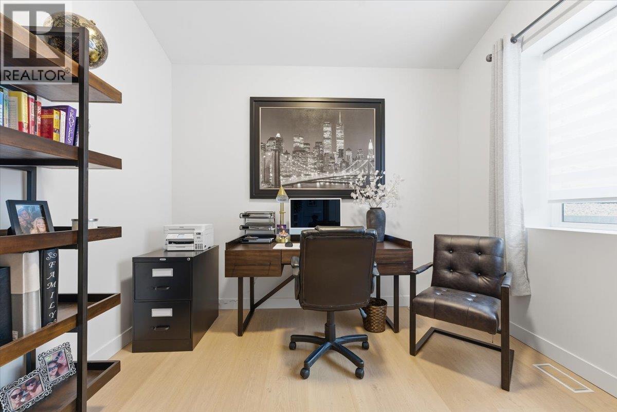 3410 Lakeshore Road Ne, Salmon Arm, BC - Indoor Photo Showing Office