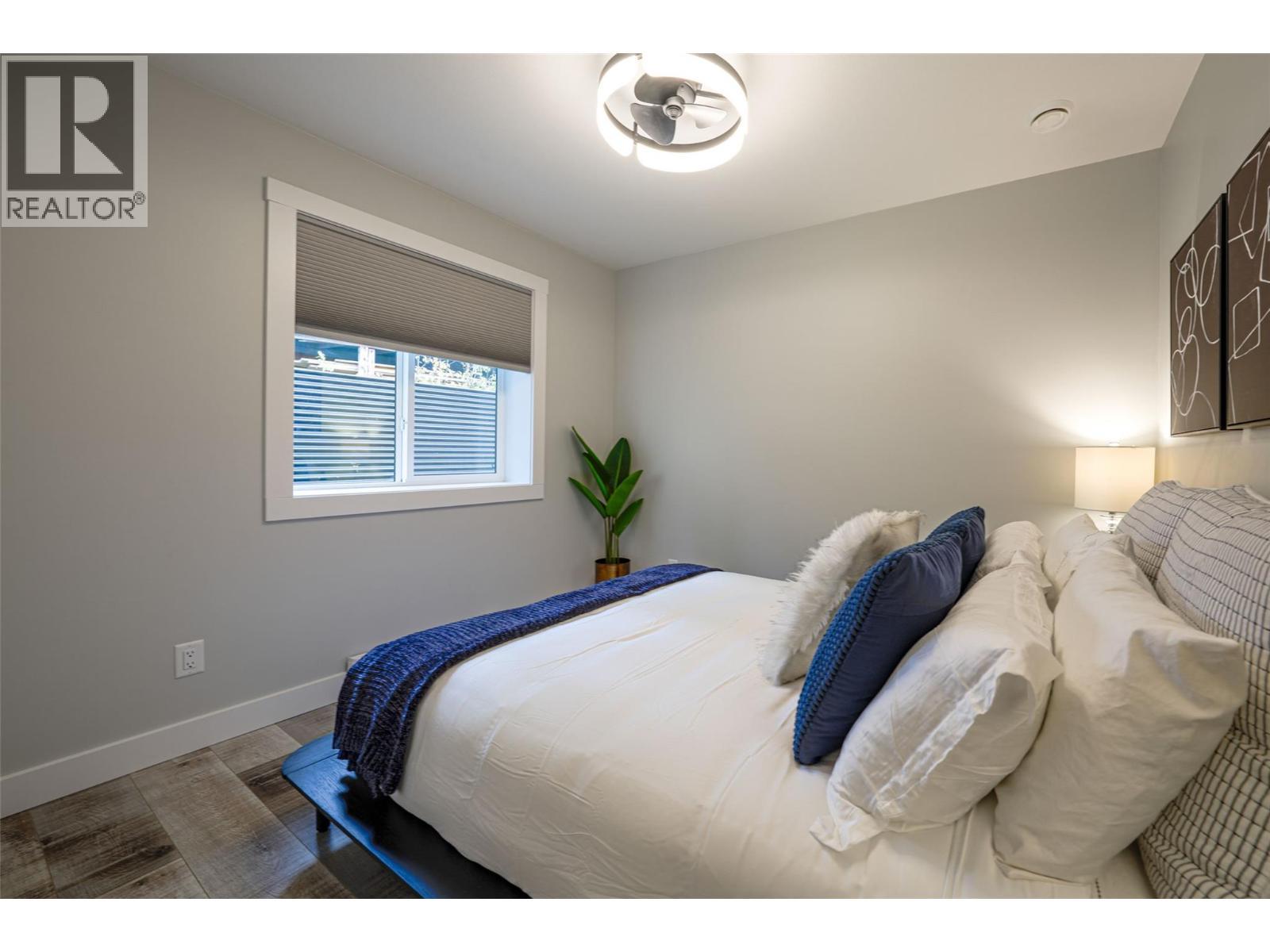 Suite - 3410 Lakeshore Road Ne, Salmon Arm, BC - Indoor Photo Showing Bedroom