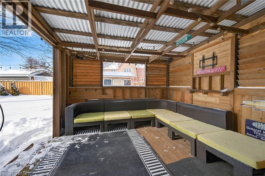 28 Buchanan Drive, Caledonia, ON - With Deck Patio Veranda With Exterior