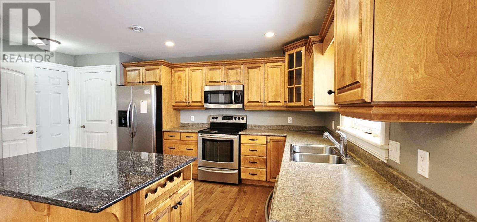 53 Bonavista Avenue, Stratford, PE - Indoor Photo Showing Kitchen With Double Sink