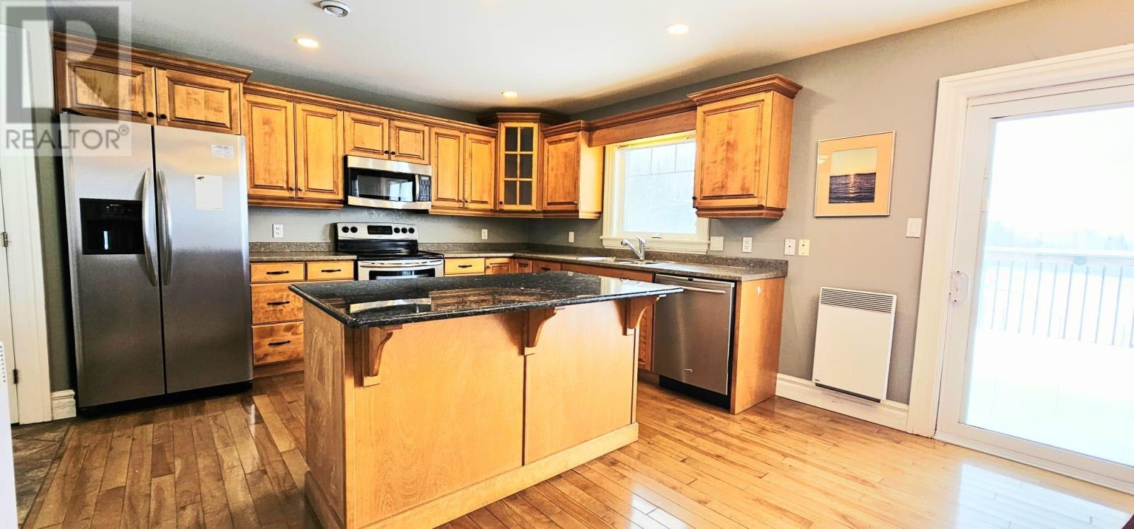 53 Bonavista Avenue, Stratford, PE - Indoor Photo Showing Kitchen