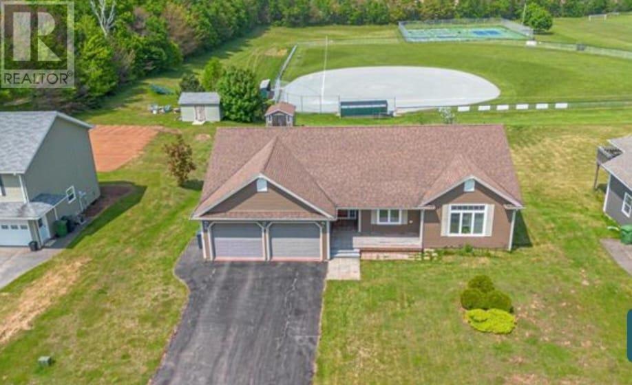 53 Bonavista Avenue, Stratford, PE - Outdoor