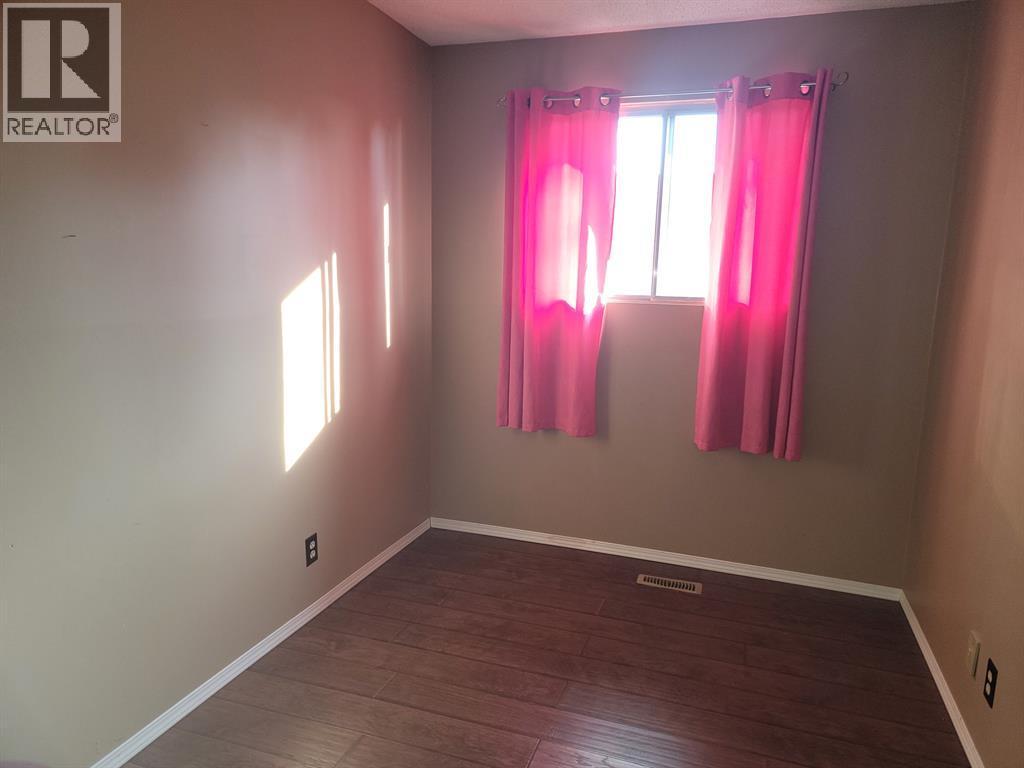 38 Wells Street, Red Deer, AB - Indoor Photo Showing Other Room