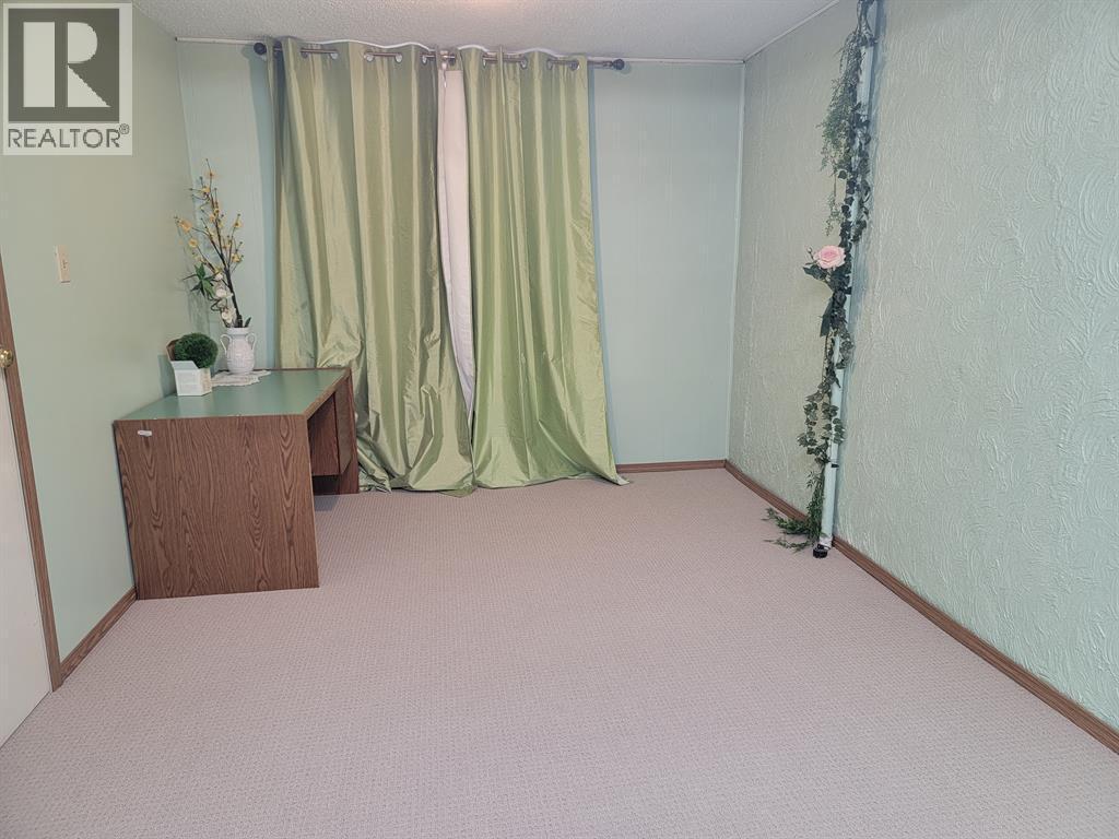 38 Wells Street, Red Deer, AB - Indoor Photo Showing Other Room