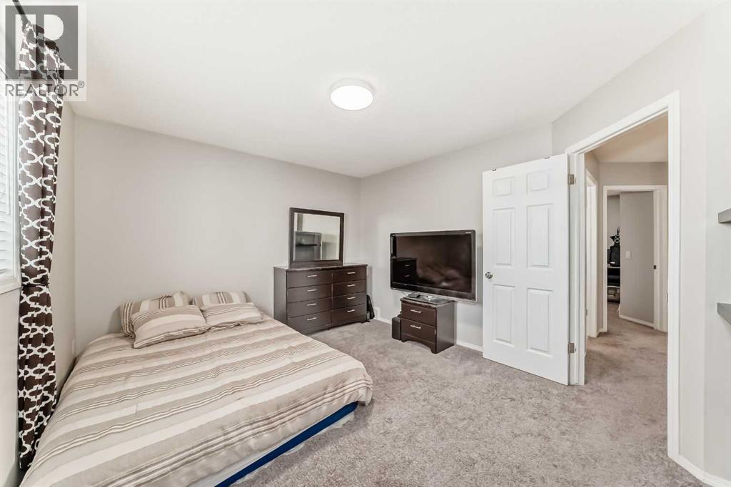 271 Prestwick Acres Lane Se, Calgary, AB - Indoor Photo Showing Bedroom