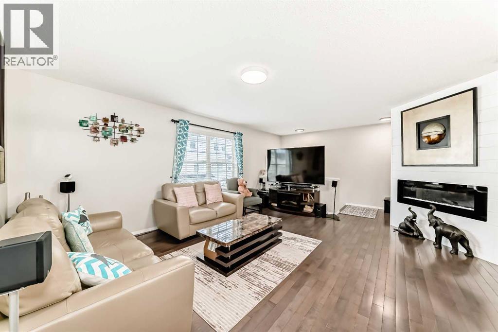 271 Prestwick Acres Lane Se, Calgary, AB - Indoor Photo Showing Living Room