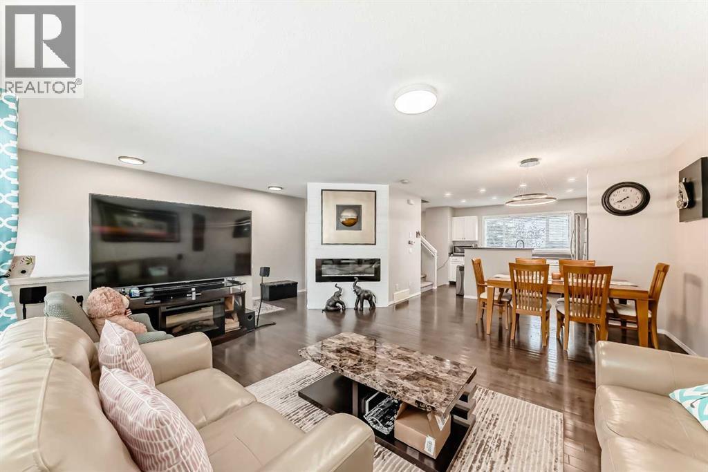 271 Prestwick Acres Lane Se, Calgary, AB - Indoor Photo Showing Living Room