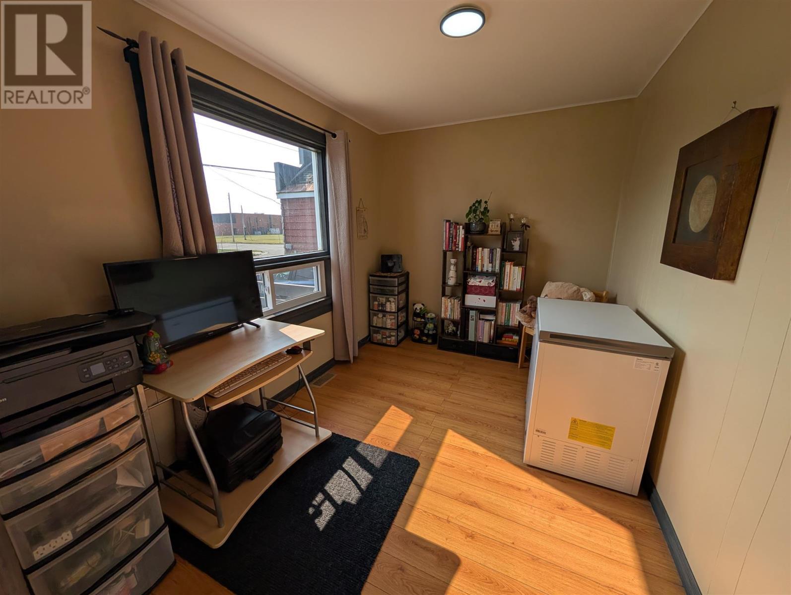 20 Second Ave, Wawa, ON - Indoor