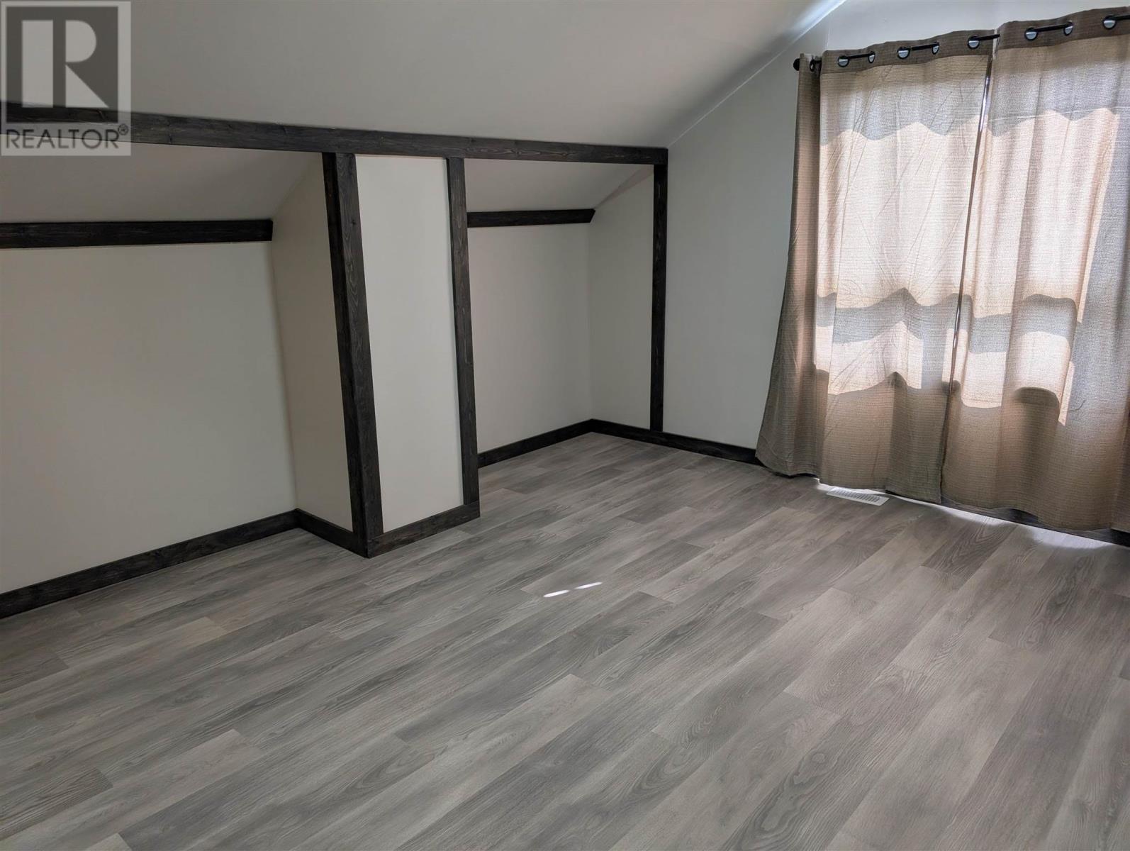 20 Second Ave, Wawa, ON - Indoor Photo Showing Other Room