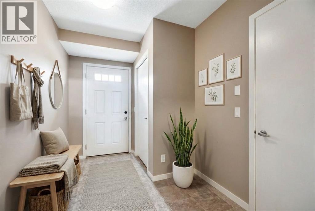 15 Copperpond Close Se, Calgary, AB - Indoor Photo Showing Other Room