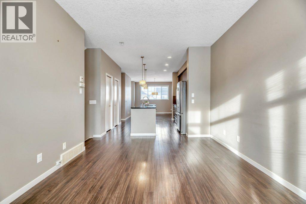 15 Copperpond Close Se, Calgary, AB - Indoor Photo Showing Other Room